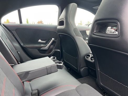 Used 2023 Mercedes-Benz CLA 250 4MATIC image 38