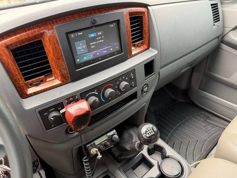 Used 2006 Dodge Ram 3500 Truck SLT AWD/4WD image 33