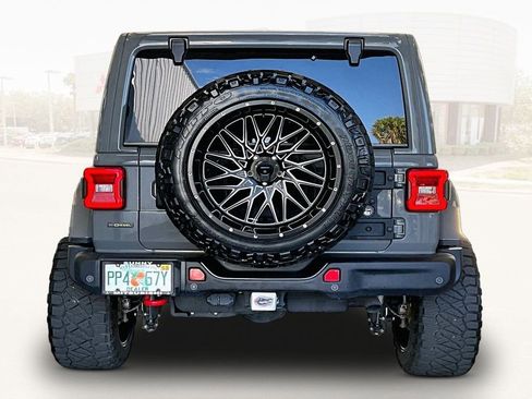 Used 2022 Jeep Wrangler Unlimited Rubicon w/ LED Lighting Group AWD/4WD image 5