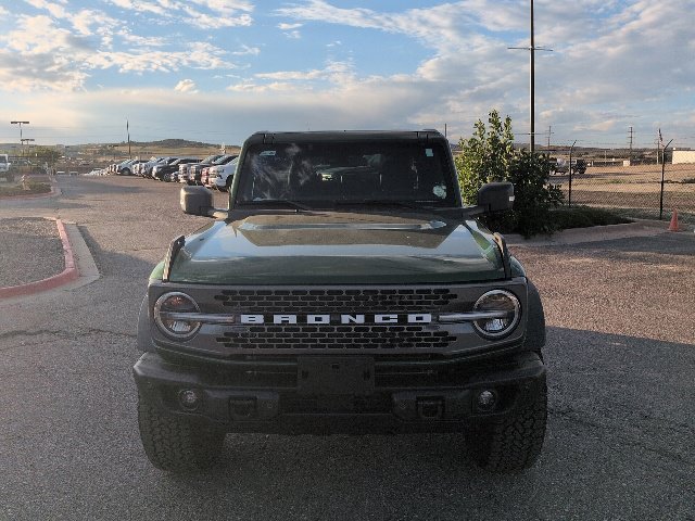 Used 2025 Ford Bronco Badlands AWD/4WD image 2