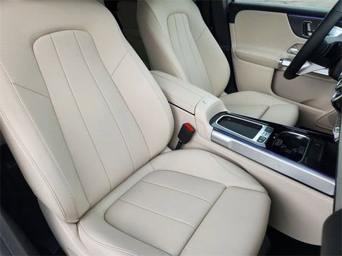 Certified 2026 Mercedes-Benz GLB 250 4MATIC image 16