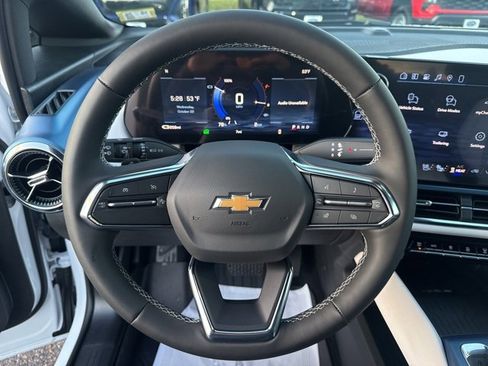 New 2026 Chevrolet Equinox EV LT w/ Convenience Package II image 12