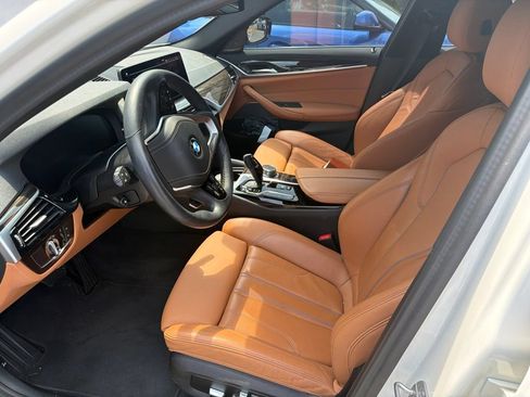 Used 2023 BMW 530i RWD image 3