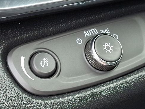 Used 2026 Buick Envista Preferred w/ Convenience I Package FWD image 25