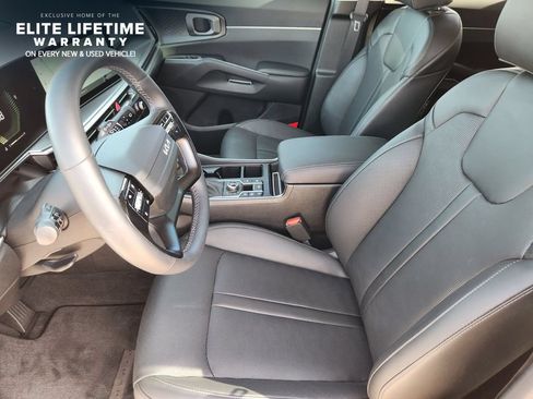 Certified 2026 Kia Sorento EX AWD/4WD image 12
