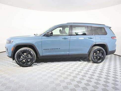 New 2026 Jeep Grand Cherokee L Limited AWD/4WD image 2