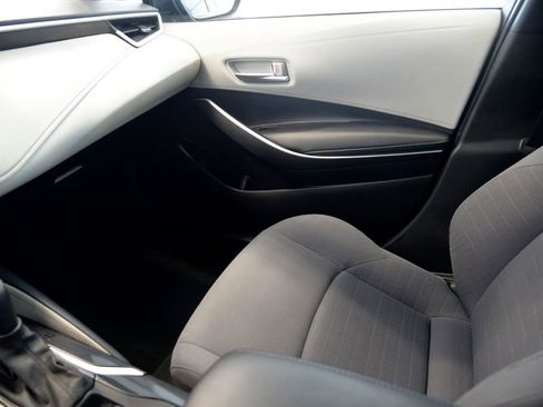 Used 2020 Toyota Corolla SE image 26