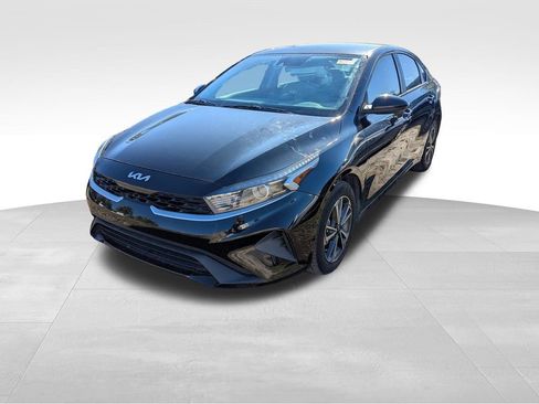 Certified 2023 Kia Forte LXS image 9