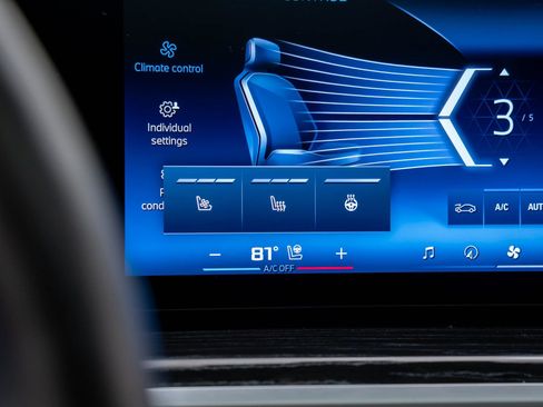 Certified 2025 BMW X5 M60i image 26