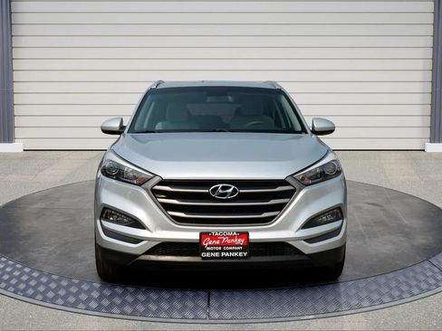 Used 2017 Hyundai Tucson SE w/ SE Popular Package 02 AWD/4WD image 2