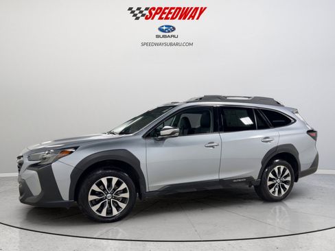 Certified 2025 Subaru Outback Touring XT w/ Popular Package #2 AWD/4WD image 11