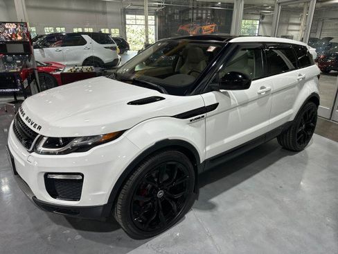Used 2017 Land Rover Range Rover Evoque SE Premium AWD/4WD image 10