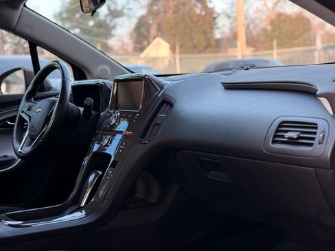 Used 2014 Chevrolet Volt Sedan 4D image 12