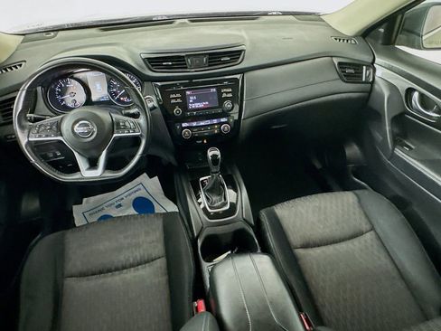 Used 2017 Nissan Rogue SV FWD image 26