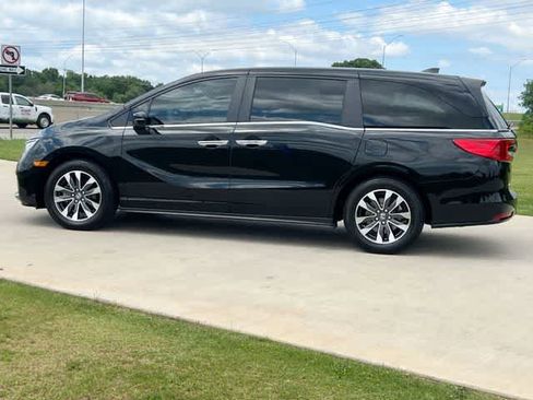 Used 2024 Honda Odyssey EX-L image 4
