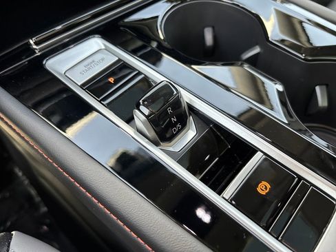 New 2026 Volkswagen Atlas Peak Edition image 24