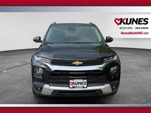 Used 2022 Chevrolet TrailBlazer LT FWD image 3
