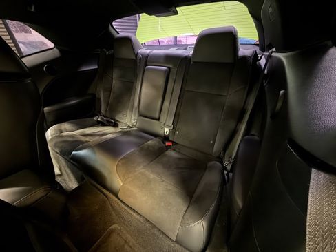 Used 2015 Dodge Challenger R/T Scat Pack w/ Scat Pack Appearance Package image 7