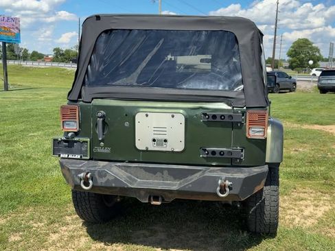 Used 2009 Jeep Wrangler Unlimited Sahara AWD/4WD image 6