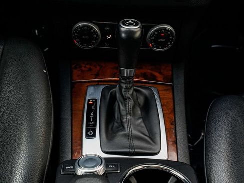 Used 2012 Mercedes-Benz GLK 350 4MATIC image 13