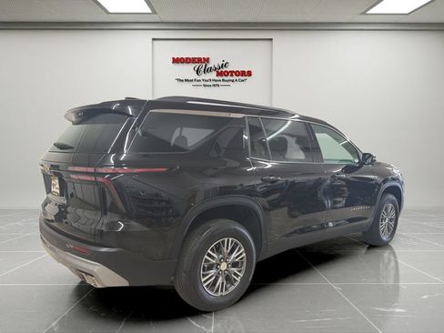 Used 2026 Chevrolet Traverse LT w/ Driver Confidence Package AWD/4WD image 7