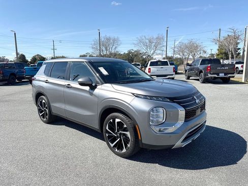 Used 2022 Mitsubishi Outlander SEL Black Edition image 1