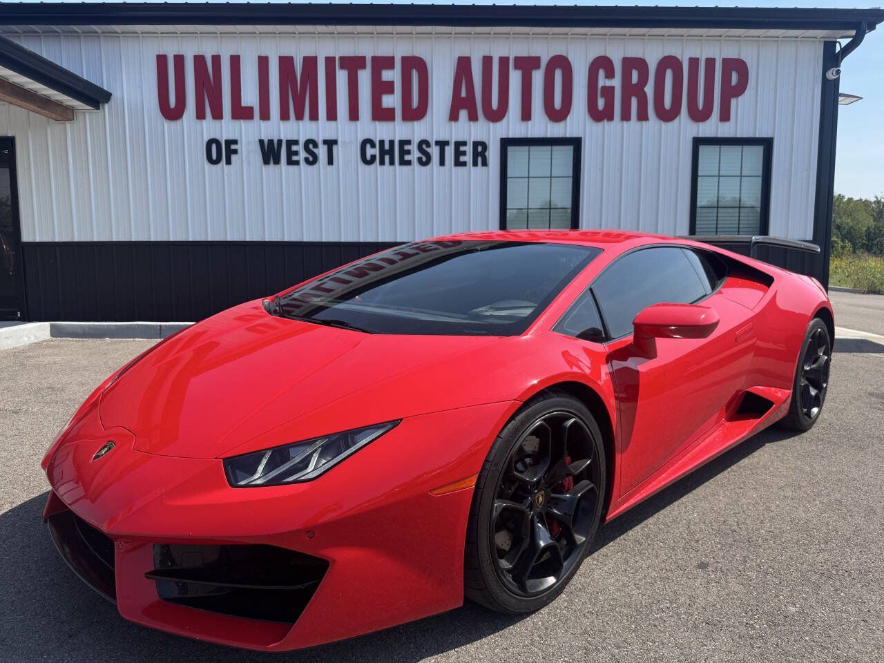 Used 2019 Lamborghini Huracan LP 580-2 RWD image 1