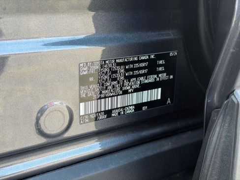 Used 2024 Toyota RAV4 XLE AWD/4WD image 11