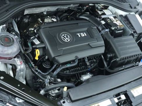 New 2026 Volkswagen Jetta GLI Autobahn FWD image 9