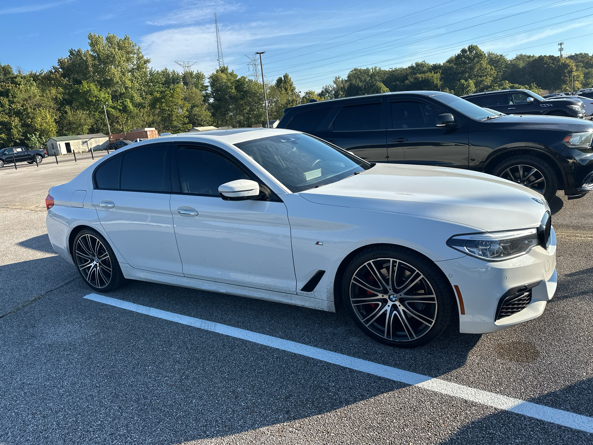 Used 2018 BMW 540i w/ M Sport Package RWD image 2