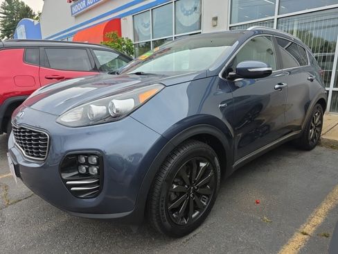 Used 2018 Kia Sportage EX w/ EX Sport Appearance Package AWD/4WD image 3