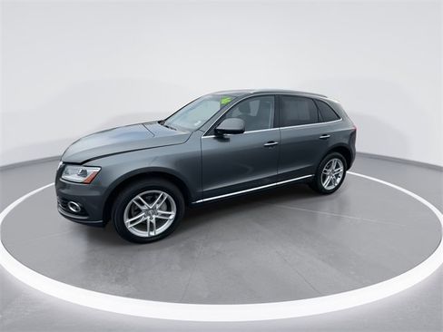 Used 2016 Audi Q5 2.0T Premium Plus w/ Technology Package image 5