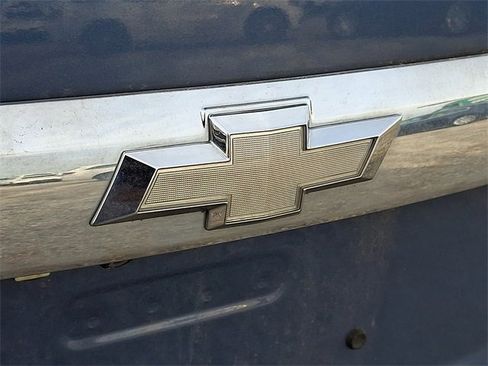 Used 2011 Chevrolet Equinox LT image 10