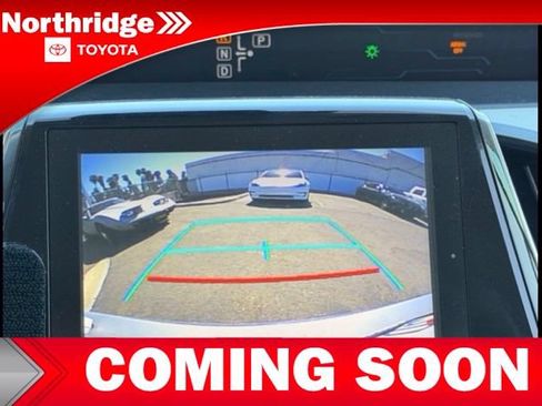 Used 2017 Toyota Prius Prime Premium w/ Preferred Accessory Package FWD image 9