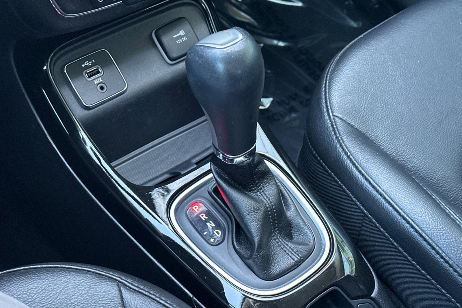 Used 2019 Jeep Compass Latitude FWD image 21