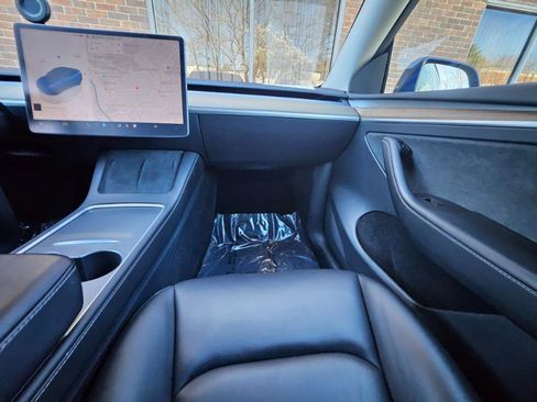 Used 2023 Tesla Model Y RWD image 53