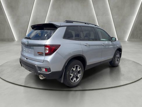 Used 2023 Honda Passport TrailSport image 7
