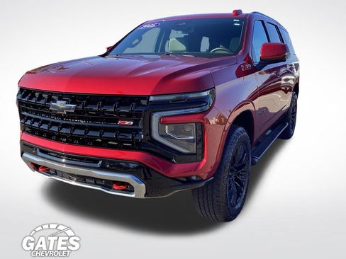 Used 2025 Chevrolet Tahoe Z71 w/ Comfort Package AWD/4WD image 6