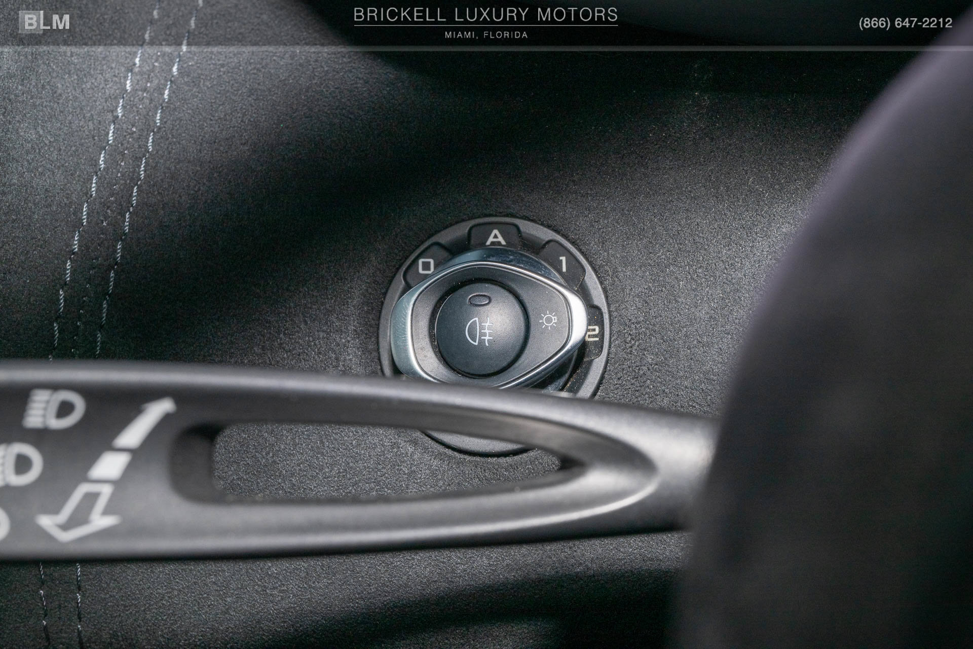 Used 2018 McLaren 570S Coupe RWD image 28