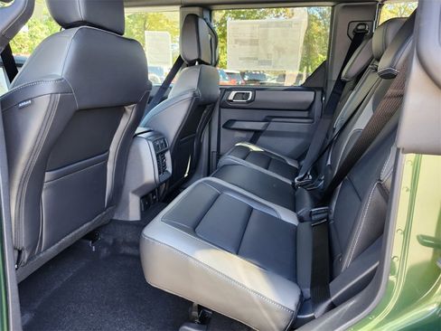 New 2025 Ford Bronco Outer Banks w/ Sasquatch Package image 16