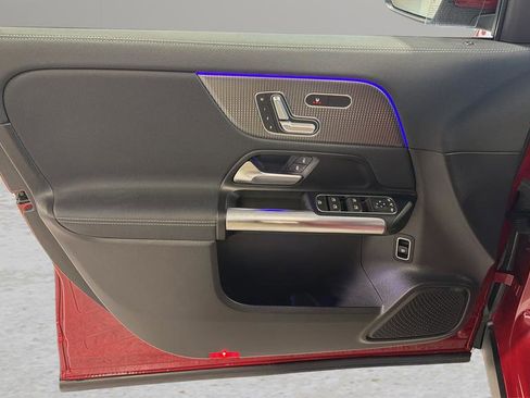 Used 2021 Mercedes-Benz GLA 250 GLA 250 image 10