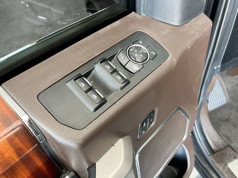 Used 2020 Ford F150 King Ranch w/ Equipment Group 601A Luxury AWD/4WD image 18