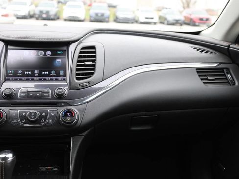 Used 2019 Chevrolet Impala Premier w/ Premier Confidence Package image 23