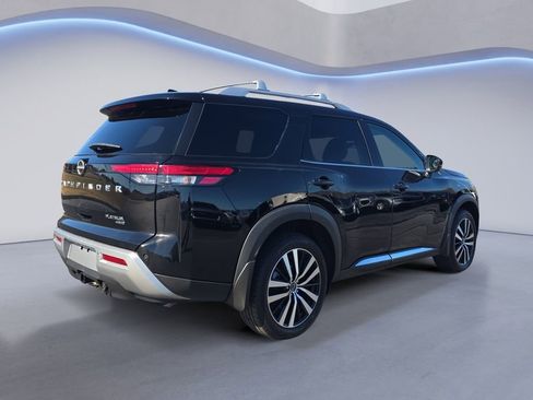 Used 2023 Nissan Pathfinder Platinum image 5