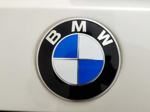 Used 2024 BMW X7 xDrive40i w/ M Sport Package AWD/4WD image 33