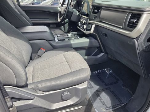 Used 2024 Ford Expedition Max XLT AWD/4WD image 16