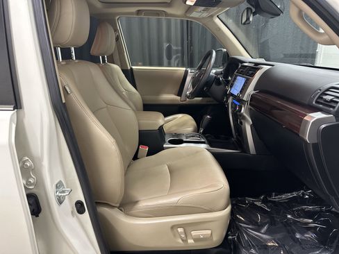 Used 2020 Toyota 4Runner Limited image 33