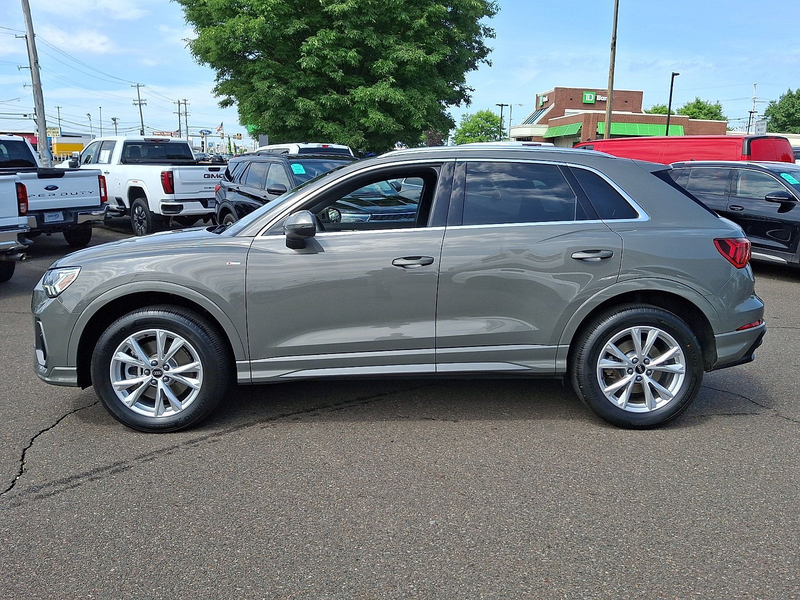 Used 2025 Audi Q3 2.0T Premium AWD/4WD image 7