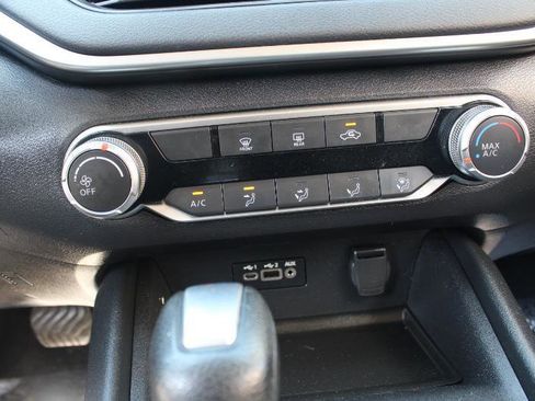 Used 2019 Nissan Altima 2.5 S FWD image 16