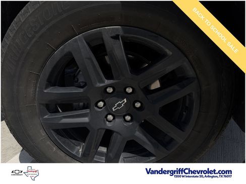 Used 2025 Chevrolet Silverado 1500 RST w/ Convenience Package II RWD image 9